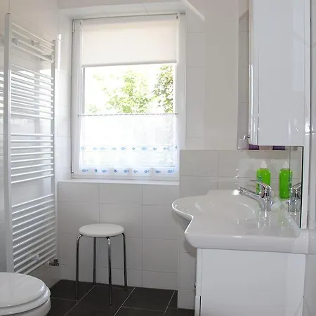 Ferienwohnung direkt in Sassnitz Zimmer foto